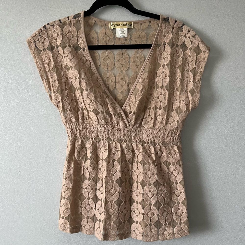 Eyeshadow Nude Shirt